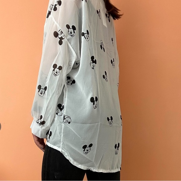 Mickey Mouse - Picture 3 of 5